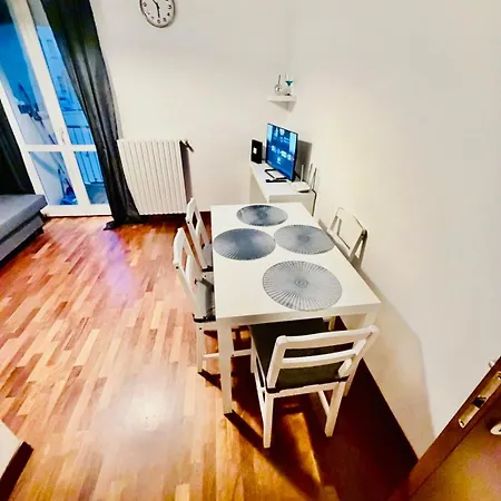 Navigli Comfort Metro Romolo Iulm & Unipol Forum Apartman Milánó