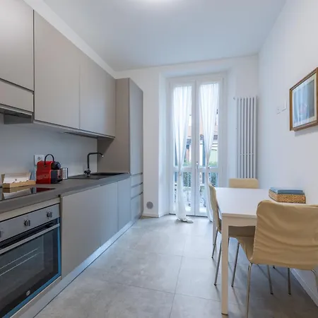 Apartment Casa San Martino, Historic Center, Milan