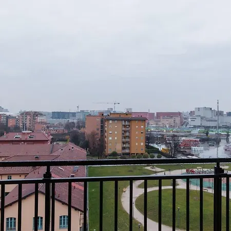 Cinzia's House - 5 Minutes From The Metro Appartamento *