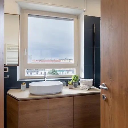 Skyline Penthouse - Terrazzo Panoramico & Metro 5min Apartman *