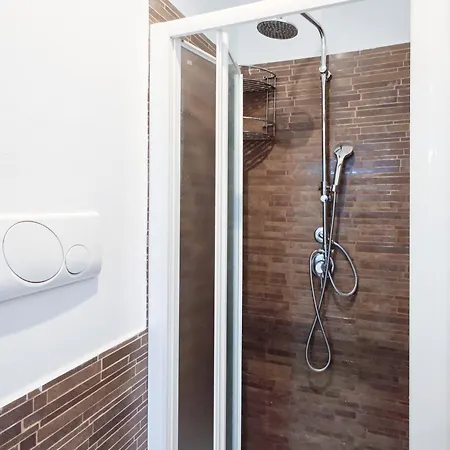 Navigli - Via Vigevano Lägenhet