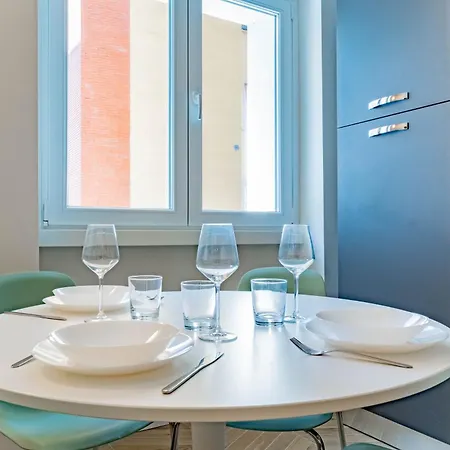 Cenisio Urban Collection Design - Comfort & Location *