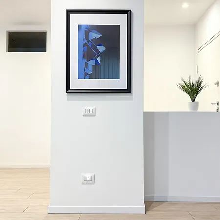 The Boutique Houses - San Siro With Private Parking - Bande Nere M1 Metro Direct To Duomo- Apartments Milan City Center Apartamento *