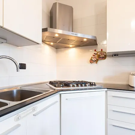 Appartement I-host Spacious 2br With 2 Baths & Balcony Milaan