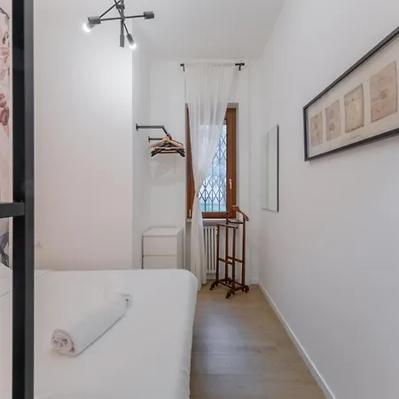 Appartamento Paganini 4 Exclusive - 2 Bedroom And 2 Bathroom Milano
