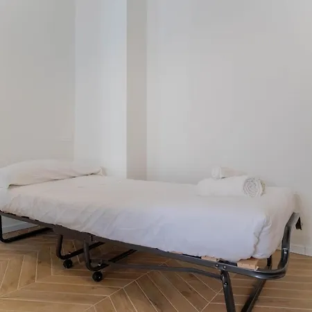 Cenisio Urban Collection Design - Comfort & Location