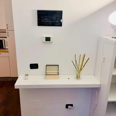 Navigli Comfort Metro Romolo Iulm & Unipol Forum Apartman *