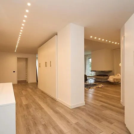Absolute Luxury Home, 15 Minutes Walk San Siro Milán
