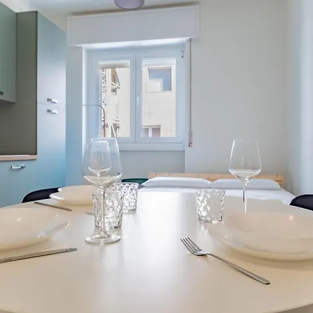 Cenisio Urban Collection Design - Comfort & Location *