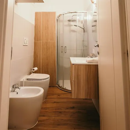 Casa De Amicis - Lakeside L&b Гостевой дом 3*