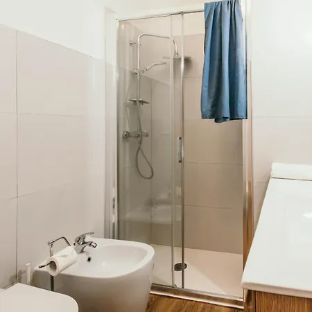 בית הארחה Casa De Amicis - Lakeside L&b 3*