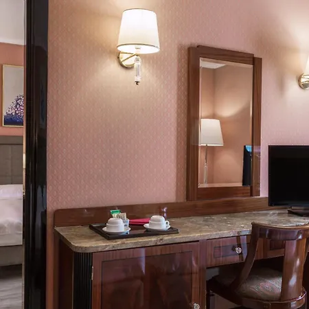 Ξενοδοχείο Doria Grand 4*