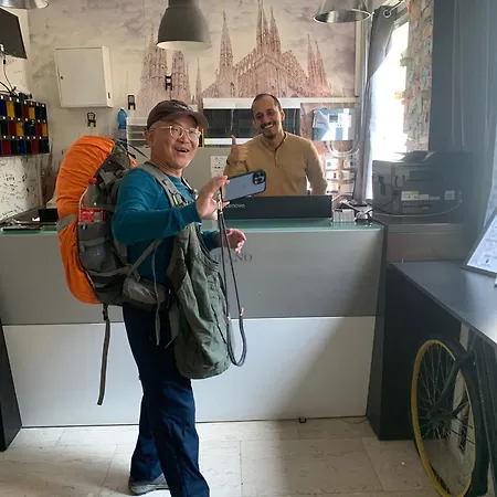 Lion & Youth Mediolan