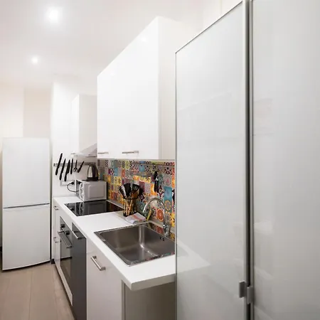 Bilocale Di Design A 100m Dalla Stazione 公寓 *