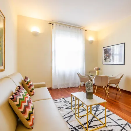 Royal Luxury P.zza Della Repubblica Hotel apartamentowy