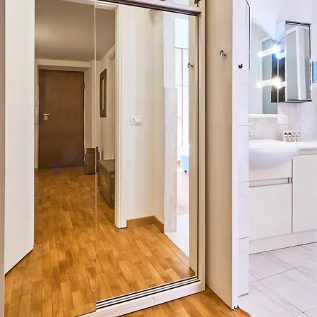 Charming Urban Retreat, Brera - Porta Nuova Apartman *