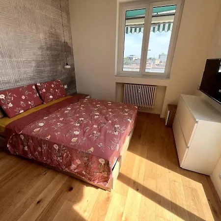 Stunning Penthouse Duomo Experience Daire Milano