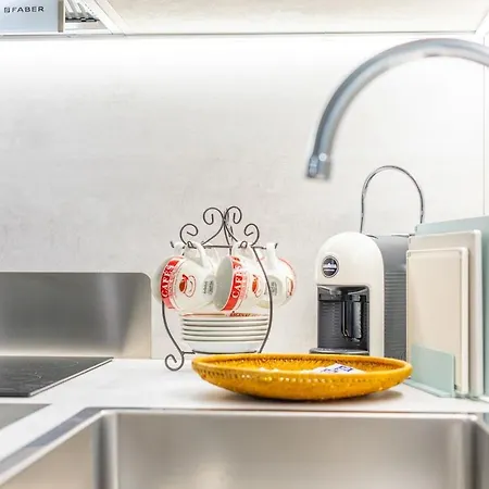 Luna Apartment, Luxurious 1bdr In The Center, Wifi Daire Milano