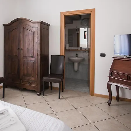 מלון Amico Certosa