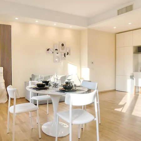 Apartment Corso Vittorio Emanuele Grandsuite - Position In Next To Duomo Milan