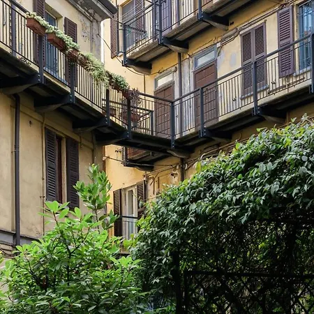 Apartment Torricelli In The Heart Of Navigli Milan