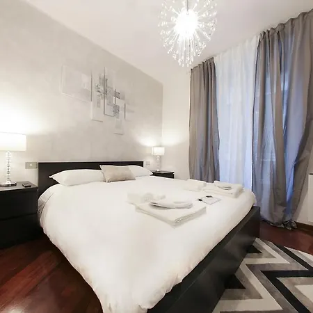 Hemeras Boutique Homes - Super Central Design Apartment Milan