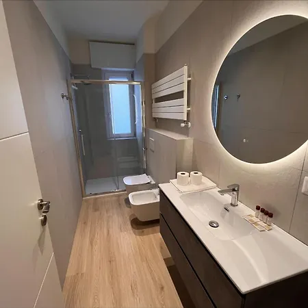 Guesthost - Darsena & Navigli Cosy Flat *