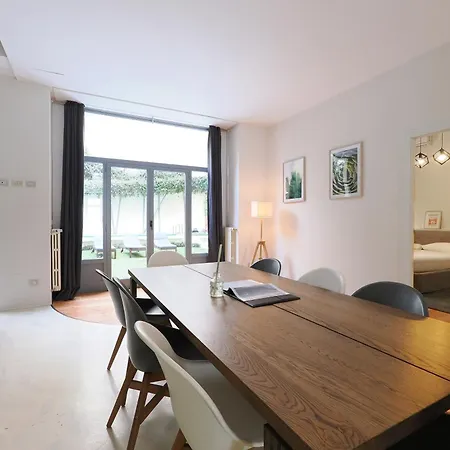 Apartmán Prestige Boutique Homes - Exlcusive Garden & Pool *