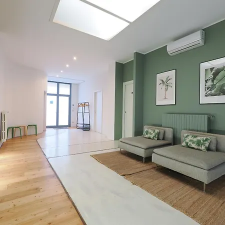 Prestige Boutique Homes - Exlcusive Garden & Pool Apartment