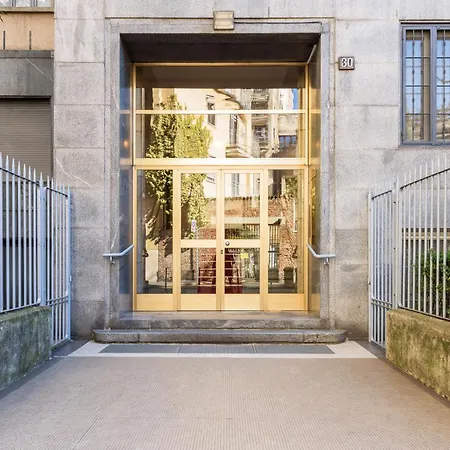 Luxury 4 Bedrooms Close To Duomo Apartamento Milão