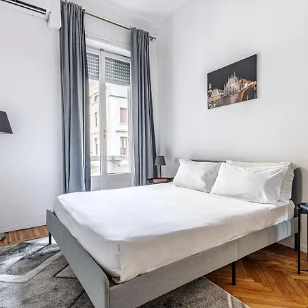 Apartamento Luxury 4 Bedrooms Close To Duomo Milão