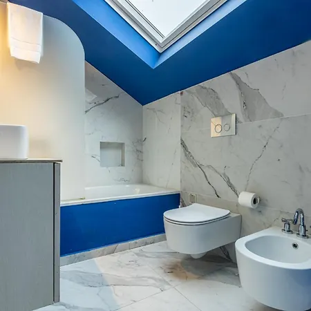 Spacious 3 Bedroom 2 Bathroom Near Metro Crocetta Center 米兰
