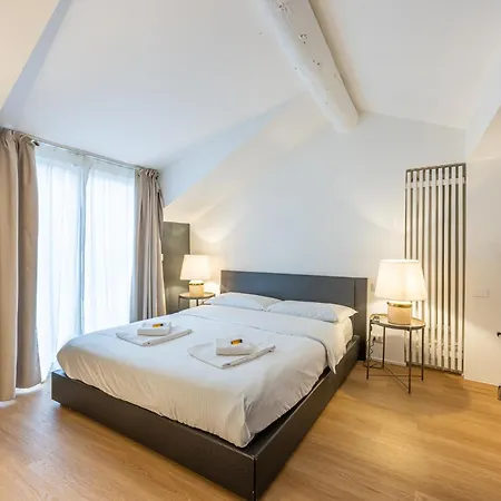 Spacious 3 Bedroom 2 Bathroom Near Metro Crocetta Center Apartament *