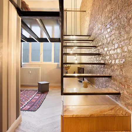 Dezza Loft Daire Milano