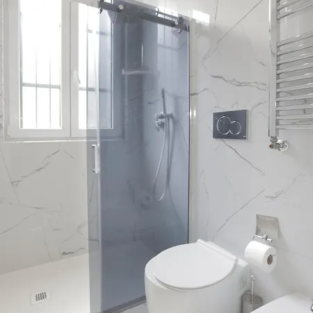 Apartamento Self Check-in - 2 Bedrooms - Metro - 1000 Mbps