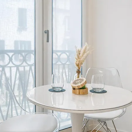 B And G San Babila- Luxury In The Heart Of - Design District 3* Milano