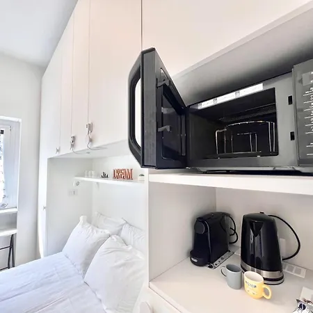 5 Min Walk To Duomo Petite Loft! * Mediolan