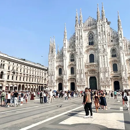 Apartament 5 Min Walk To Duomo Petite Loft!