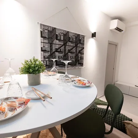 I-host Grazioli 7 Urban Retreat アパート ミラノ