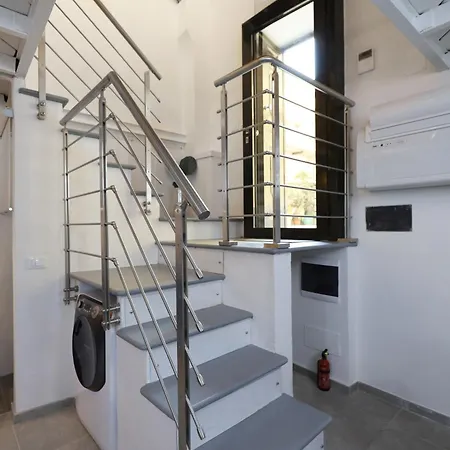 Apartment Casera Loft, Historic Courtyard In Navigli *
