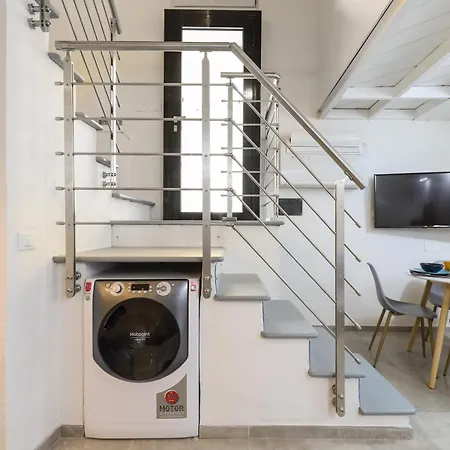 Casera Loft, Historic Courtyard In Navigli Apartment