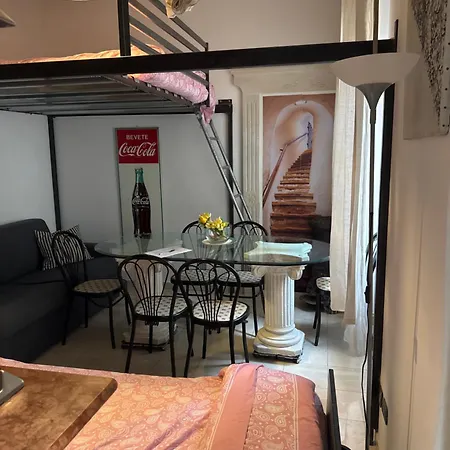 Affittacamere Real Duomo Palace Mono De Luxe 3*