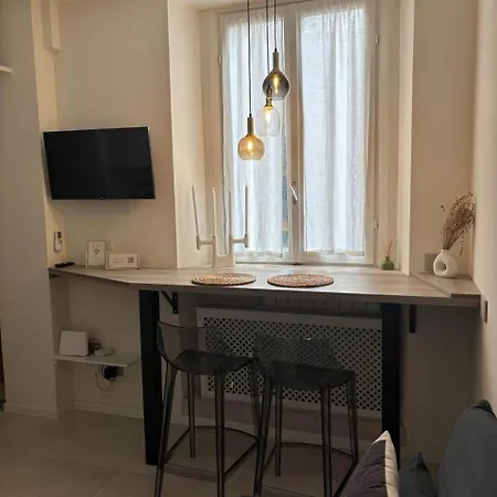Διαμέρισμα Liam Gem Navigli Design *