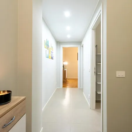 Apartman Co99 - New Two Bedrooms Washington Milánó