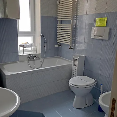 Apartamento Flores Home, Boho Chic Style & Urban Comfort Navigli, Bocconi, Centro