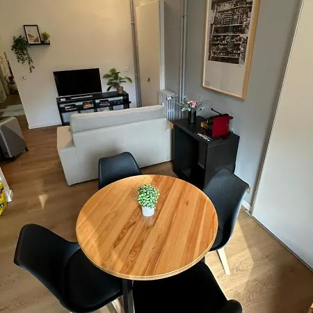 Stylish Apartment In Arco Della Pace Апартаменты