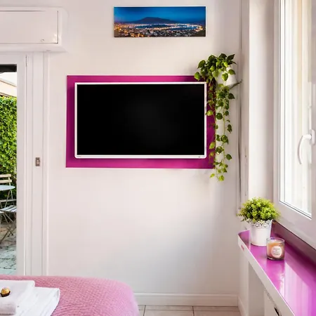 Ferienhaus Stylish 8-bed Near Duomo Ideal For Groups Families With Terrace Garden Parking *