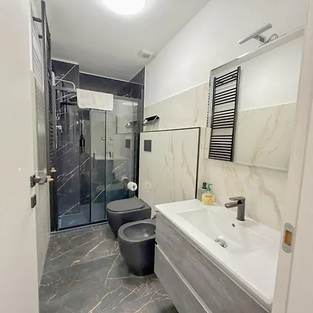 شقة Loft4 Porta Venezia- Centro M1 *