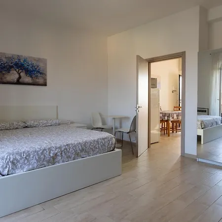 Check-inganni, Sopra La Metropolitana Fianco Cdi Apartamento Milán
