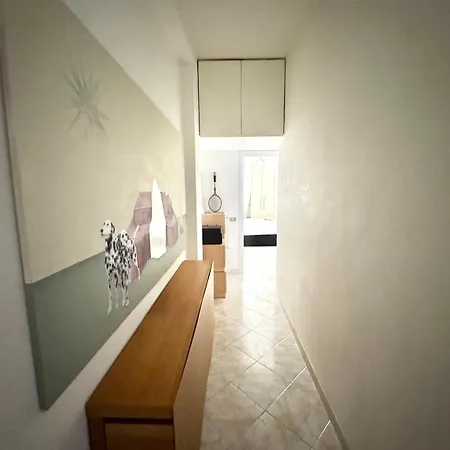 Entire Private 12 Minutes From Duomo Apartment *